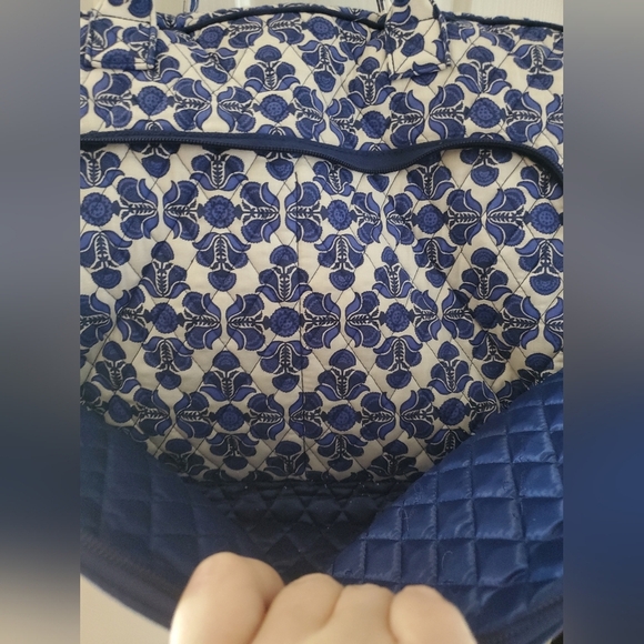 Vera Bradley Cobalt Tile Blue White Large Weekender Travel Bag - Picture 8 of 16